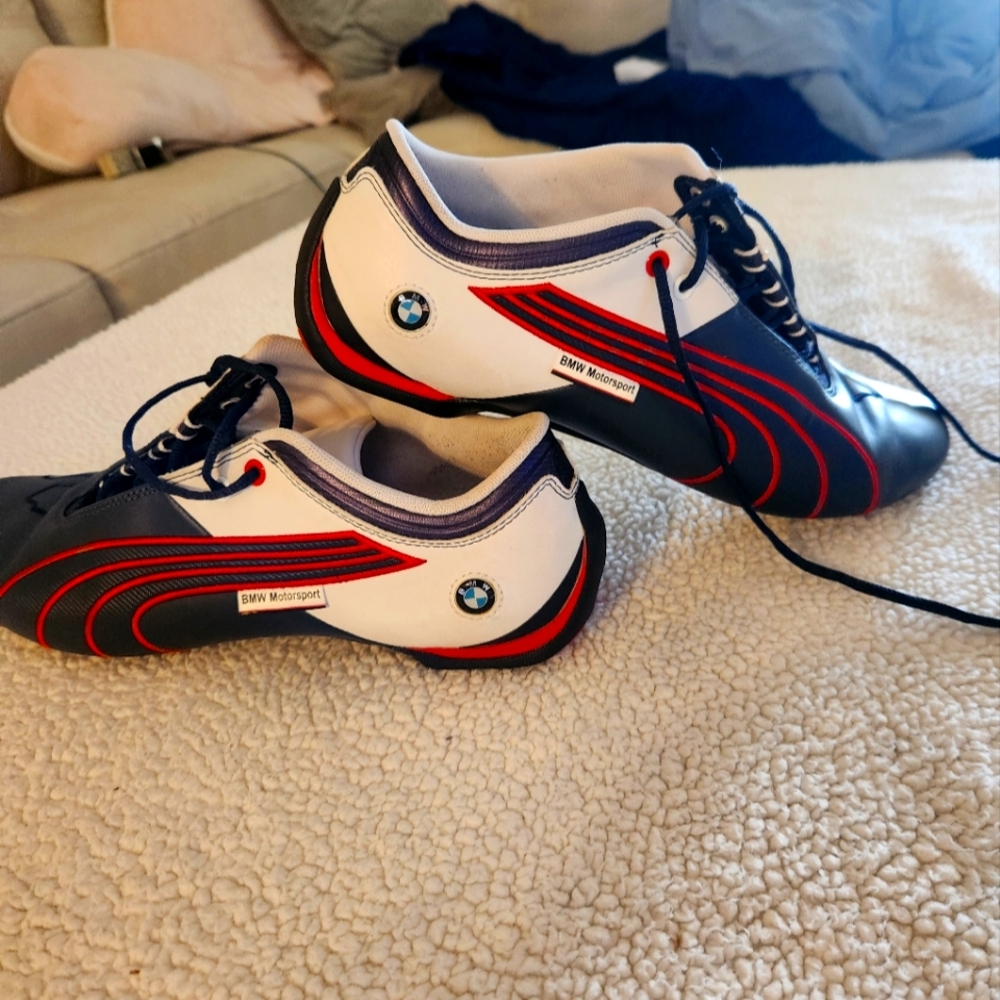 Mens- Black, White, Red